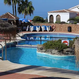 El Capistrano Village Spacious Home, Large Terrace Nerja